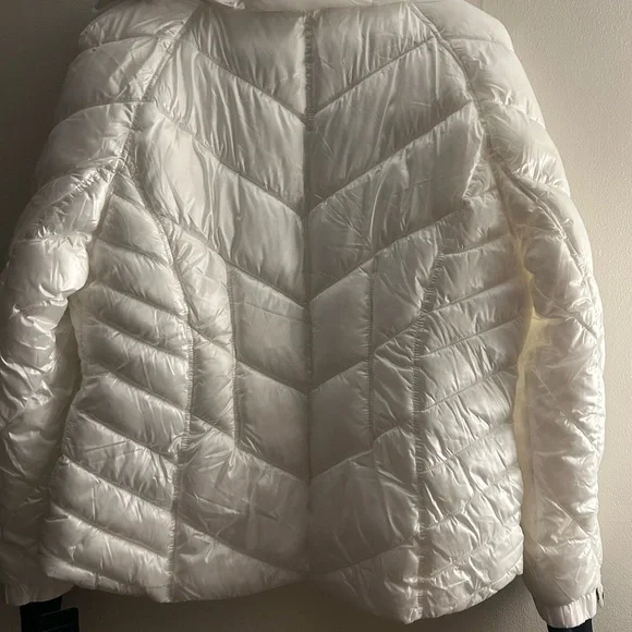 Guess Shiny Cream Puffer Jacket - Picture 5 of 6